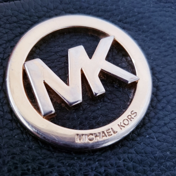 Michael Kors Black Leather Crossbody Bag, Gold - Picture 5 of 8